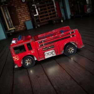 Vintage 1976 Fire Eater Fire Truck Hot Wheels Mattel Die Cast Truck 1:64